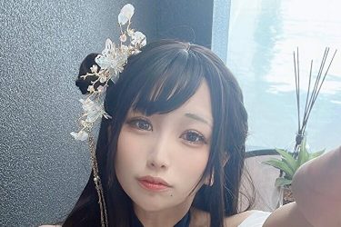 望月もち子、二度見必至の誘惑ボディ