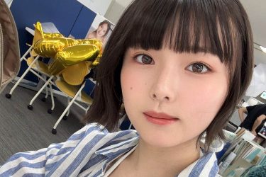 葉月つばさ、リアルオフィスでレア谷間の背徳シチュ