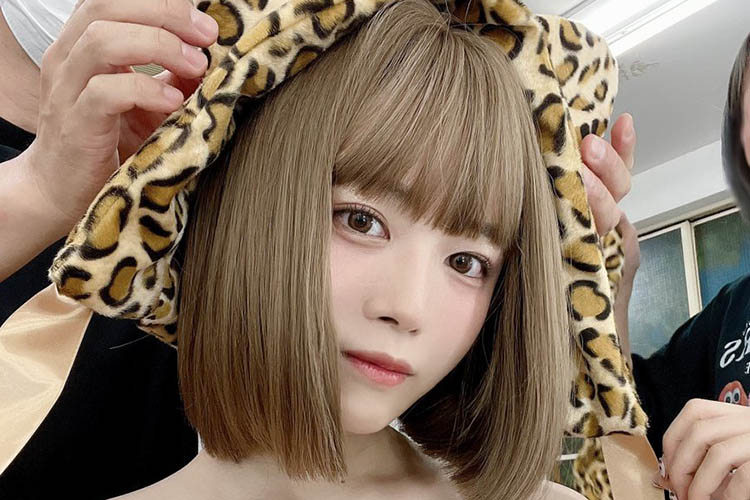 東雲うみ、黒髪のイメージを打破するギャルっぽい茶髪ボブヘアに大反響の画像1