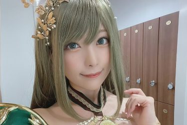 宮本彩希、幻想的な世界観で魅せるビキニアーマー
