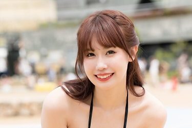相原美咲、極小ドッドビキニのまん丸バスト
