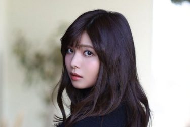 西谷麻糸呂、麗しく大胆な透けヒップ