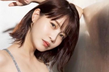 岸明日香、AI超の別格ボディ炸裂