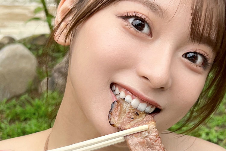 まるぴ、無敵の肉食ビキニ美女の画像1