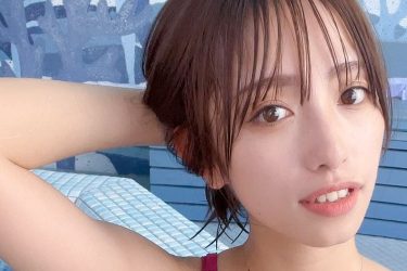 高梨瑞樹、思わず魅入る美バストライン