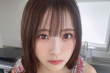 紅羽りお、ふりふり美谷間の誘惑