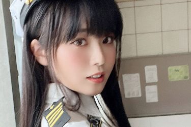 東雲うみ、美しすぎるふんどし艦長