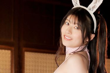 ちとせよしの、むっちりヒップの白兎