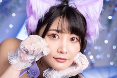 赤羽もも、ニャンともキュートな美谷間