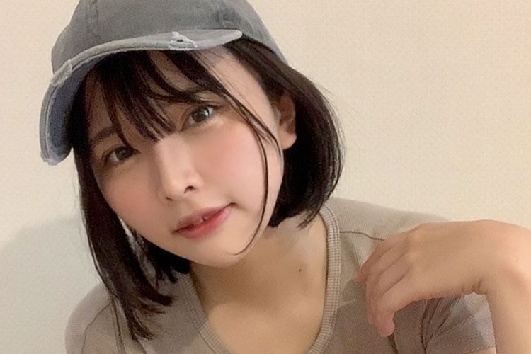 橋本ひかり、ボーイッシュちゃんの服の中の画像1