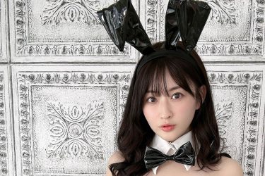 メイリ、透け黒バニー