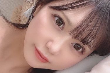 篠原冴美、柔ふわ美胸セルフィ