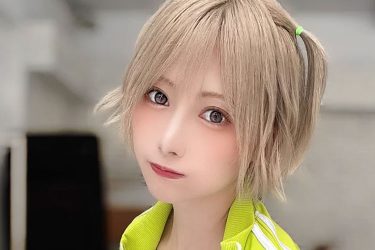 篠崎こころ、ビキ二とジャージのギャップ萌え