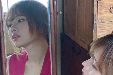 白川のぞみ、煽情的な人妻