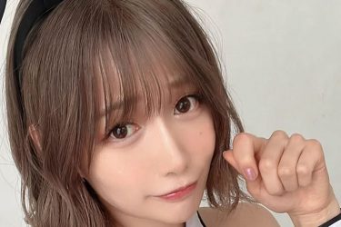 篠原みなみ、キュンとする招きバニー