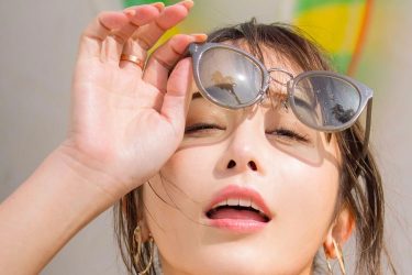 いくみ、眩しすぎるビキニ美女