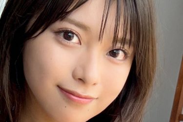 まるぴ、履いてないのでは…嬉しい錯覚の艶オフショ