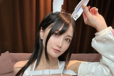 赤羽もも、感謝の魅惑ビキニショット