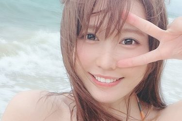 小日向ゆか、ビーチの女神の最強スマイル