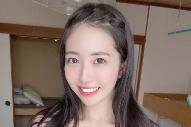 天羽希純の「でこだし」バストアップ