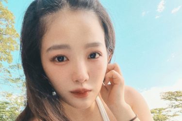 天木じゅん、爽やかな白ビキニ美女