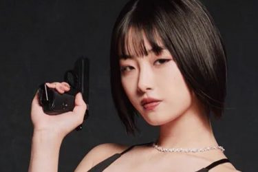 高砂ミドリ、ボンドガール風…圧巻グラビア
