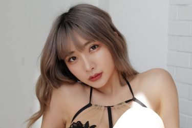 yunocy、裏側丸見え…極上の誘惑ショット