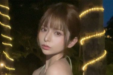 紅羽祐美、サイドから眺める曲線美