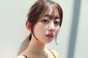 凛咲子、黒ビキニの誕生日ポスト