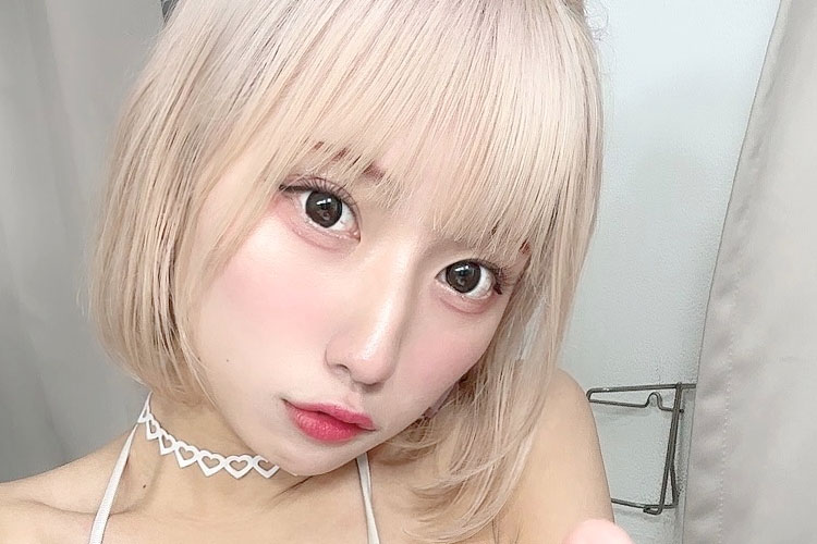 雪野まゆき、ふんわりビキニでツンツンの画像1