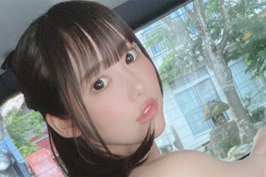 風愛ことり、大胆すぎる車内ショット