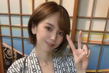 絃花みき、はだけ浴衣の美谷間