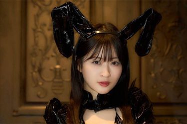 メイリ、大胆すぎる黒バニー