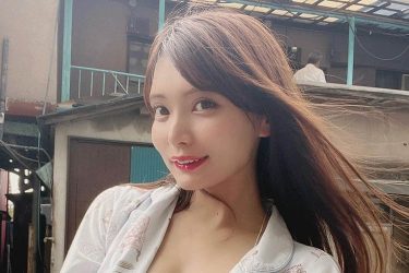 似鳥沙也加、ノーブラでミスマッチな魅力