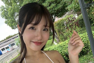 原つむぎ、こぼれかけの規格外バスト