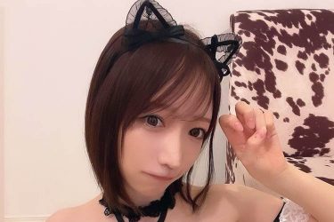 清水あいり、萌え萌え「猫耳ビキニメイド」