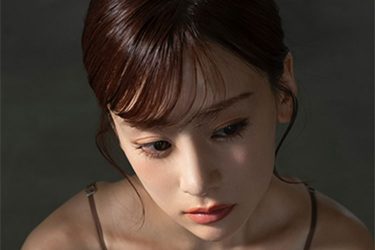 福岡みなみ、胸キュン美女