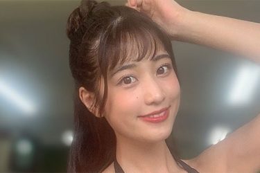 岡本杷奈、微笑みの美ボディ