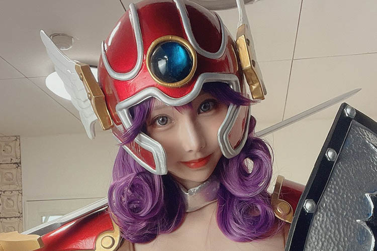 らいむたそ、露出しすぎて「防御力皆無のビキニアーマー」の画像1