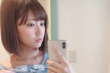 篠原冴美、まん丸バストと三角ビキニ