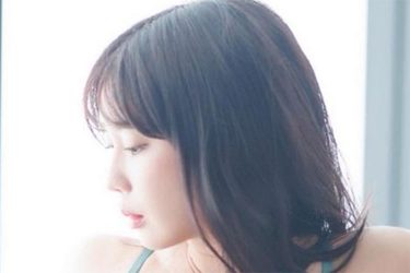 相原美咲、無加工しなやか美ボディ