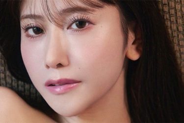 名取くるみ、半手ブラのマシュマロ