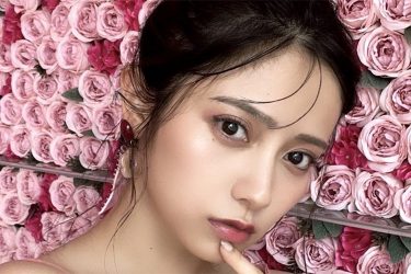 桃月なしこ、バラ色の胸キュン美女