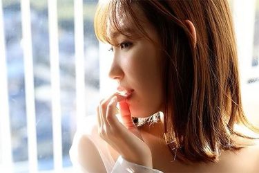 新田ゆう、危険すぎる誘惑ショット
