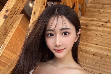 斎藤恭代、透き通る独特の色香