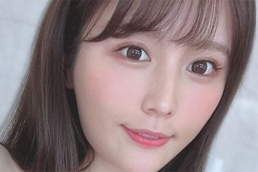 小日向ゆか、キュンとする美谷間