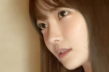 新谷姫加、美しの生腹筋