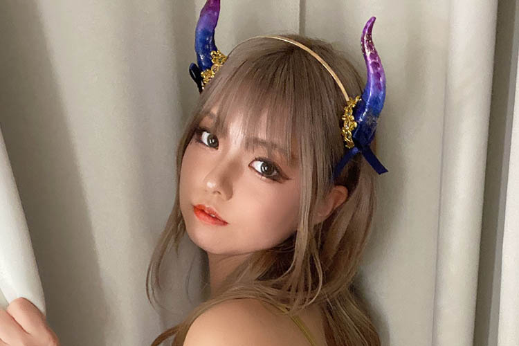 るたぴ、色気満点の小悪魔姿の画像1