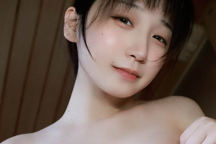 伊織もえ、破壊力満点のボリューミーバストの画像1