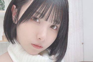 三橋くん、変形ニットで大盤振る舞い